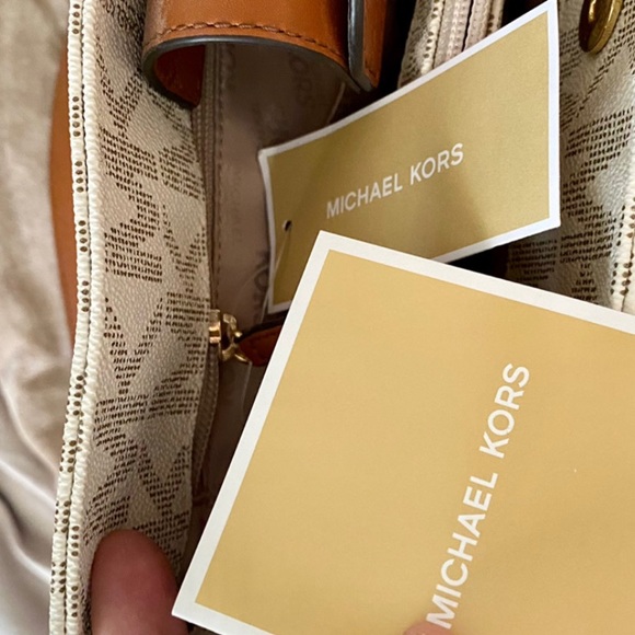 Michael Kors Large Hamilton Bag NWT - Picture 12 of 12